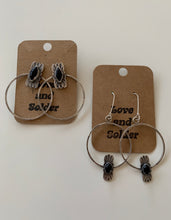 Load image into Gallery viewer, Black onyx fan hoop earrings
