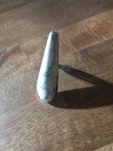 Load image into Gallery viewer, Howlite long tear shaped ring