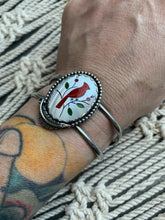 Load image into Gallery viewer, Vintage mother of pearl cardinal cuff bracelet