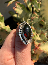 Load image into Gallery viewer, Amber eye ring