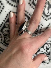 Load image into Gallery viewer, Amber eye ring