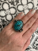 Load image into Gallery viewer, Large heavy webbed turquoise ring