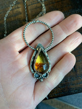 Load image into Gallery viewer, Amber tear beaded halo pendant necklace