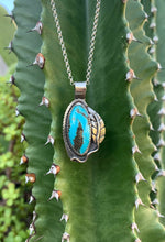 Load image into Gallery viewer, Turquoise and leaf pendant necklace
