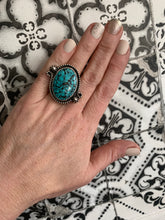 Load image into Gallery viewer, Large heavy webbed turquoise ring
