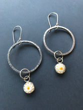 Load image into Gallery viewer, Vintage daisy drop hoop earrings
