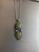 Load image into Gallery viewer, Green turquoise and leaf pendant necklace
