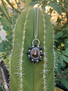 Mexican fire agate and black onyx cluster pendant necklace