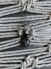 Load image into Gallery viewer, Sacred heart halo pendant necklace

